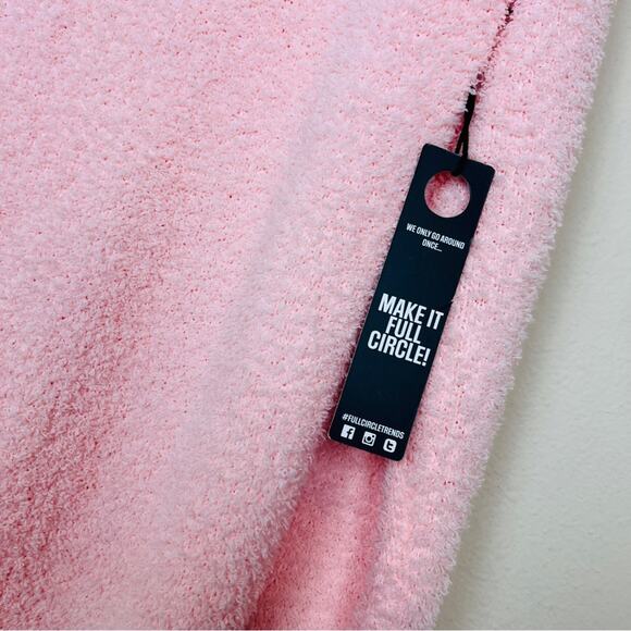 INNER CIRCLE Pink Turtleneck Long Sleeve Super Soft Knit Sweater SMALL NWT Plush - Picture 3 of 4